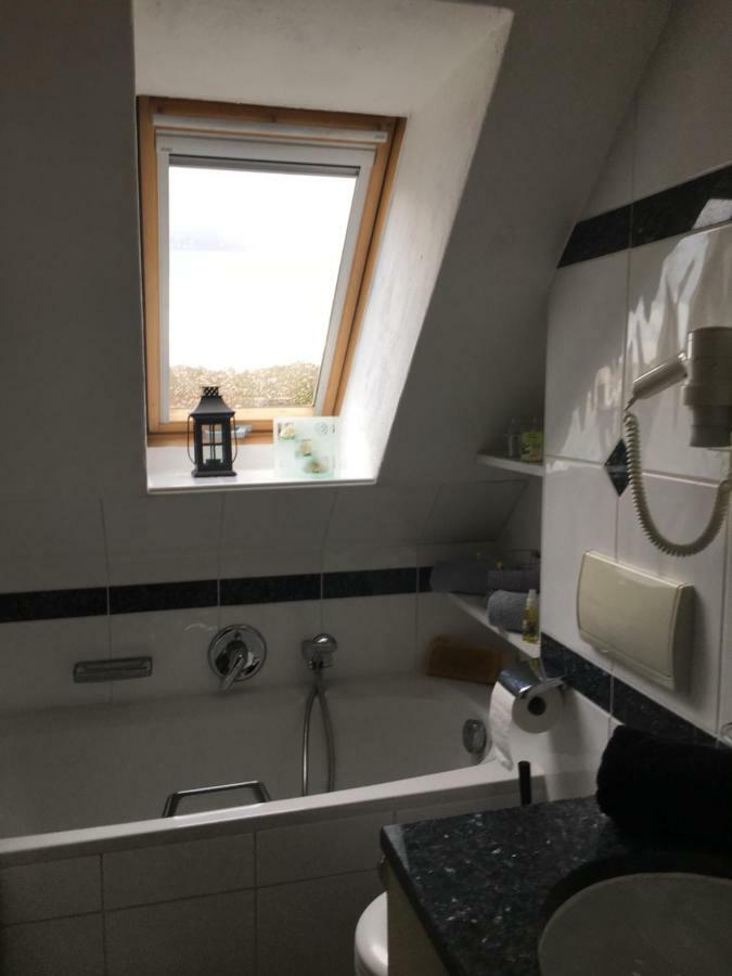 Sonnenappartment In Homburger Solarhaus ฮอมบวร์ก ภายนอก รูปภาพ